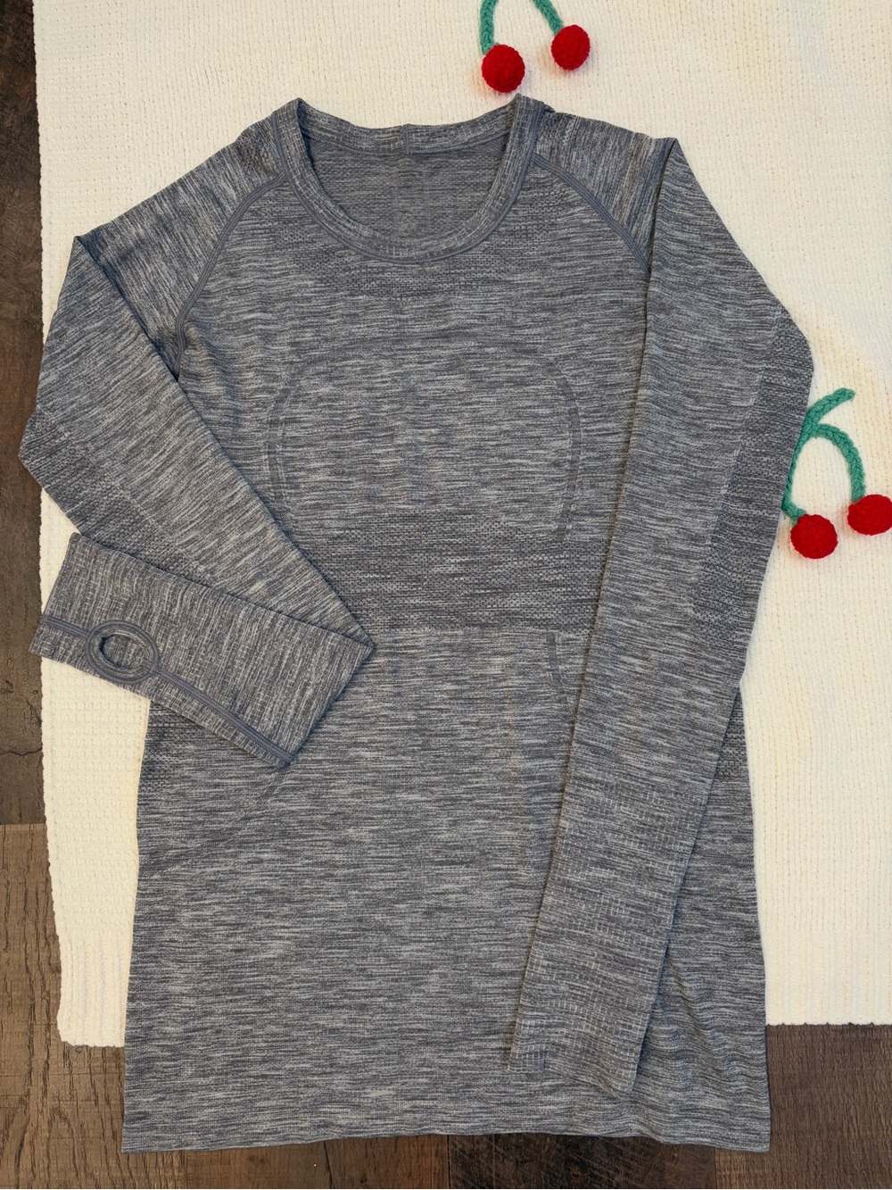 Lululemon Gray Long Sleeve Swiftly Top 🫧